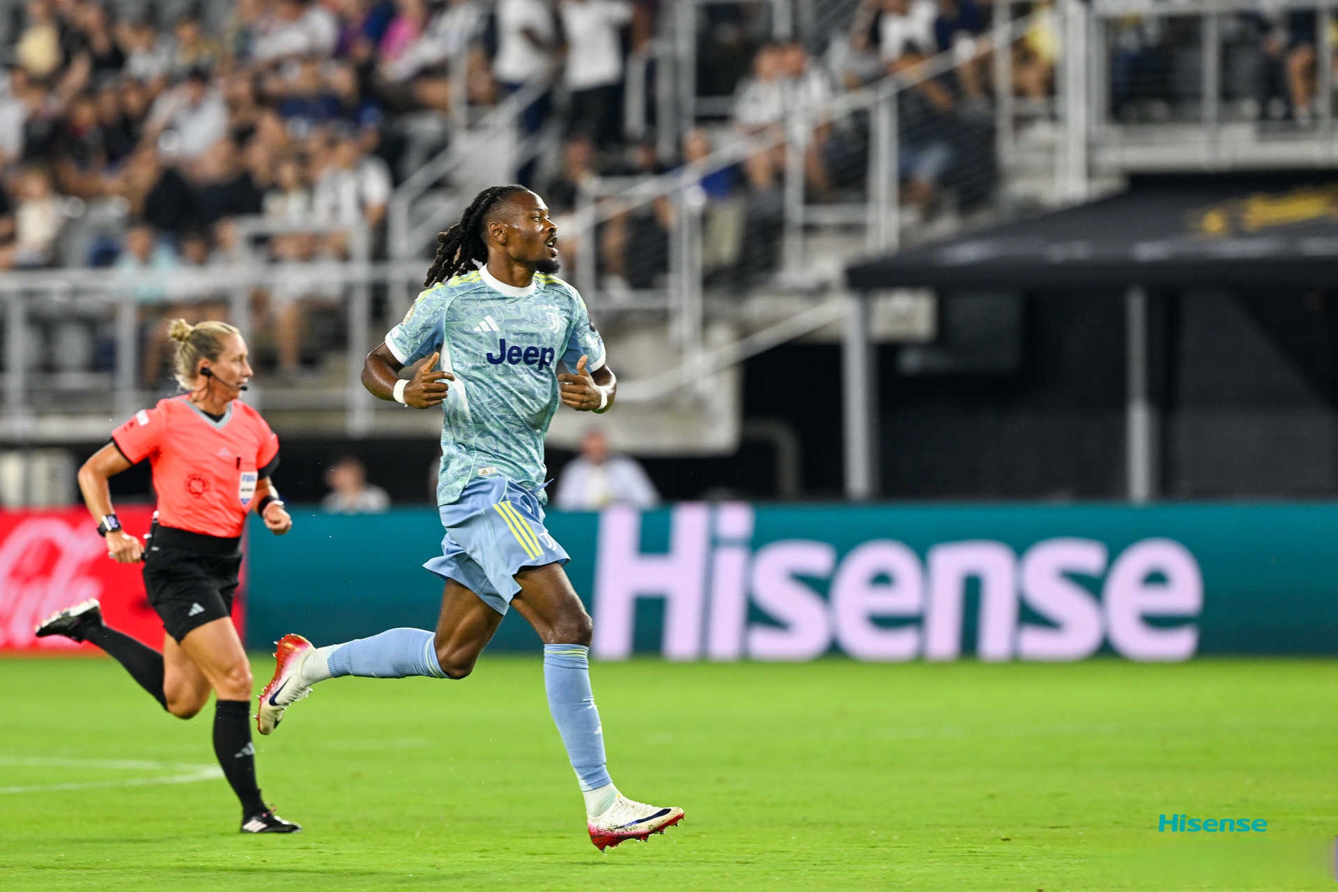 开云体育网址-包含从波尔图围绕中超再遭质疑到印第安纳步行者门线救险备战欧冠，今夜波尔图备战德甲的词条